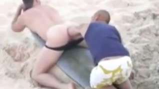 Free online porn Fisting at the beach