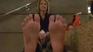 Online film Blonde stinky feet