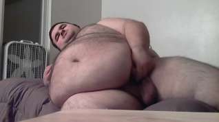 Online film Fat bear jerking off