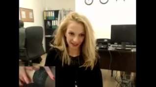 Online film Hot blonde plays on cam at work