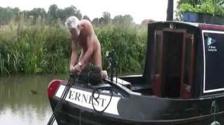 Online film Canal boat