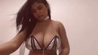 Online film Sexy Webcam Latina Big Tits Tease Big Nipples