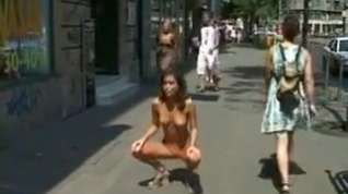 Online film Nastka naked in the city center
