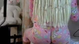 Online film Blond PAWG big butt ass in tight leggins