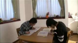 Online film Japanese Mom Cares for Boy before Bed Time -