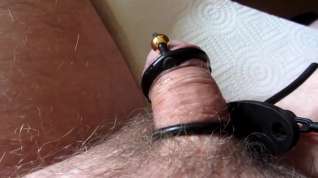 Online film Electro stimulation of my cock first video