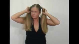 Online film Hollis long hair brushing