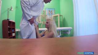 Online film Vanessa Sweet in Tattooed Blonde Loves Doctor's Dick - FakeHospital