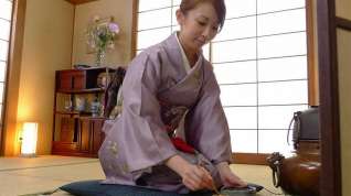 Online film Yui Saejima in Yui Saejima is having a tea ceremony in her home - AviDolz