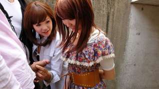 Online film Rimu Endo & Ueno Misaki in Rimu Endo teaches Ueno Misaki few tricks - AviDolz