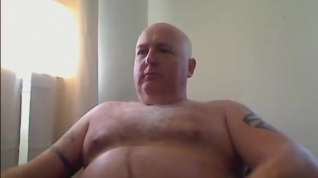 Online film Bald Dad Cums