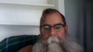 Online film Bushy Bearded Dad Cum