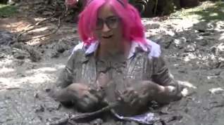 Online film Weird collection part 2 - mud bunny