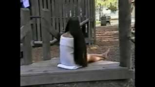 Online film Amy super long hair play in park