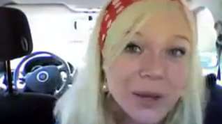 Online film Norwegian blonde masturbating in her car
