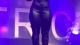 Online film Beatrice Egli Twerk Leather Overall Stage Ass Booty Shake