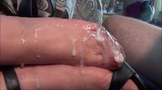 Online film Cockhead rubbing all over stocking covered toes