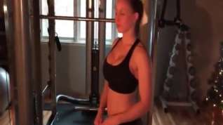 Online film Big boobed wife gets dicked in the GYM