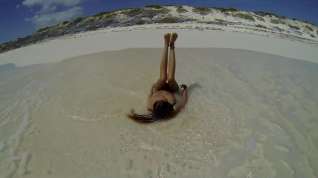 Online film Nude Beach - Cuban Beauty