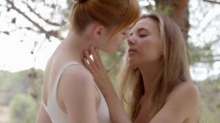 Online film Beautiful lesbians in outdoors
