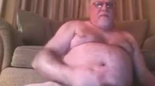Online film Grandpa long stroke on cam