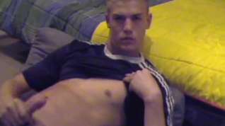 Online film Straight skater wanks and plays with his jizz