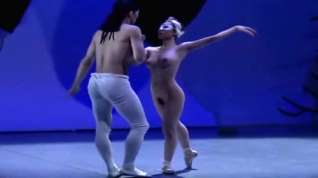 Online film swan lake turns into sex show
