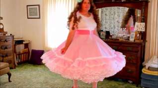 Online film Beautiful crossdresser in petticoat