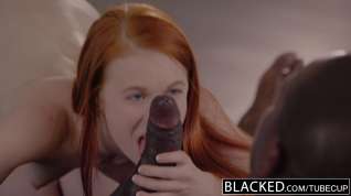 Online film BLACKED First Big Black Cock For Teen Dolly Little