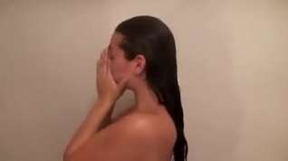Online film Pretty Brunette Gets Fucked In The Shower