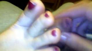 Online film Pretty red toes wife footjob cumonfeet