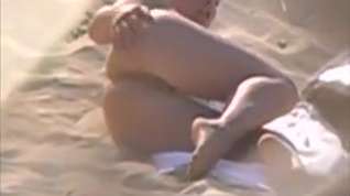 Online film Horny on the beach