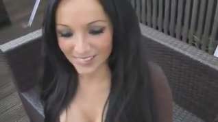 Online film Quicky with hot babe on the balcony