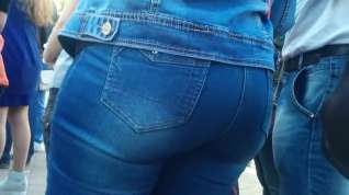 Online film Big ass in jeans is milf