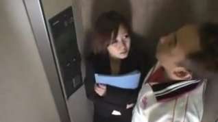 Online film Japann sex in an elevator