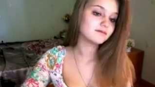 Online film Gorgeous amateur stripping and fingering for me
