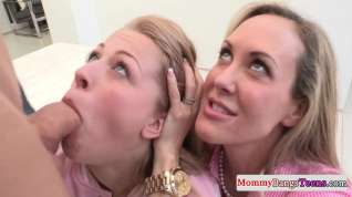 Online film Stepmom Brandi Love licking ass during ffm