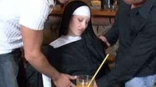 Online film Nun's Double Duty In The Pub