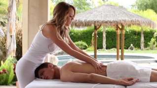 Online film The Masseuse