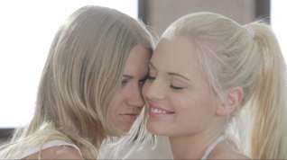 Online film Lesbian teens Vanda & Violette
