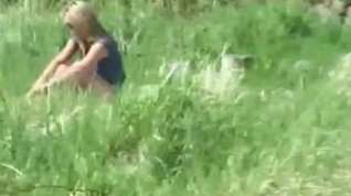 Online film college girl in nature