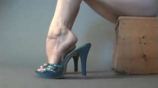 Online film green heels