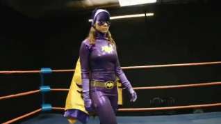 Online film Riddler Humiliates Batgirl