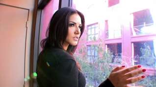 Online film Sunny Leone in Sunny Playing Home Alone Video