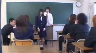 Online film Gangbang girls are horny in the classroom