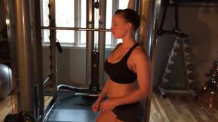 Online film FIT blonde gets it in the gym