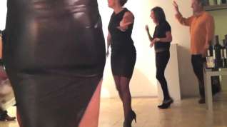 Online film Candid perfect ass is tight wetlook dress (raw footage)