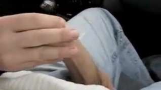Online film driving the car and handling his cock