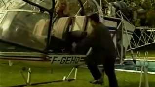 Online film Guy Takes Busty Blonde On A Helicopter Ride