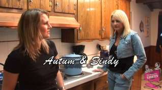Online film Autum Moon & Sindy Lange in Lesbian Seductions #06, Scene #04